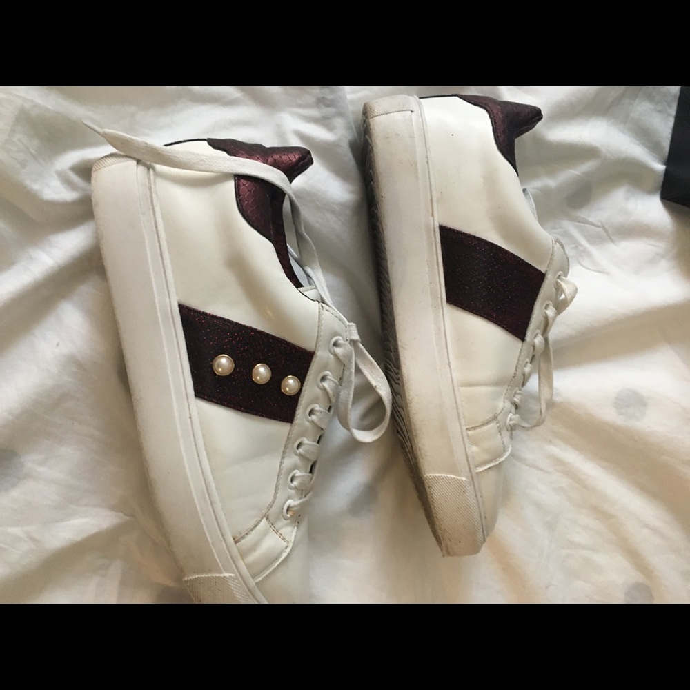 Steve Madden sneakers